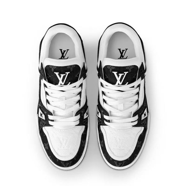 LV Trainer Sneaker 005 - Image 4
