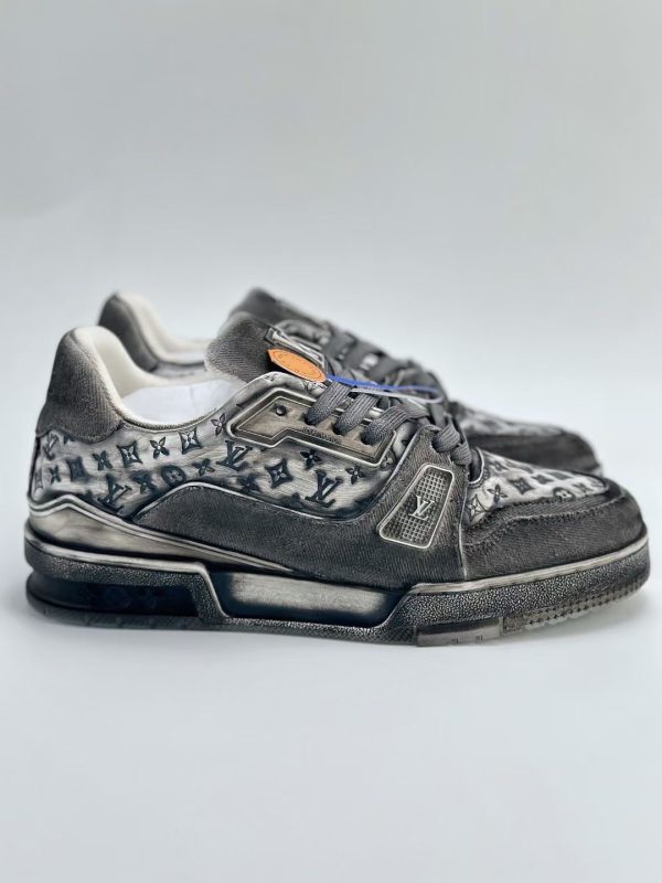 LV TRAINER 004